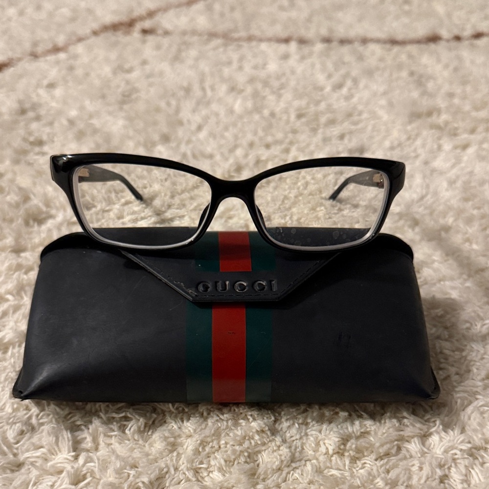 Gucci Black Cat-Eye Glasses with Signature Case